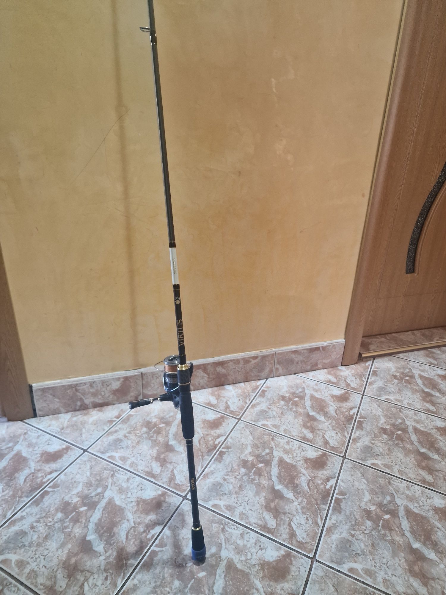 спининг въдица Ryobi с макара Shimano