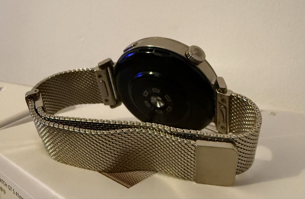 Huawei Watch GT 5 – почти нов! Смарт часовник