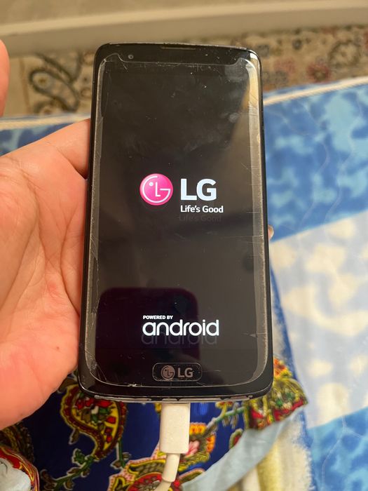 ЛДЖИ телефон хорошем состоянии