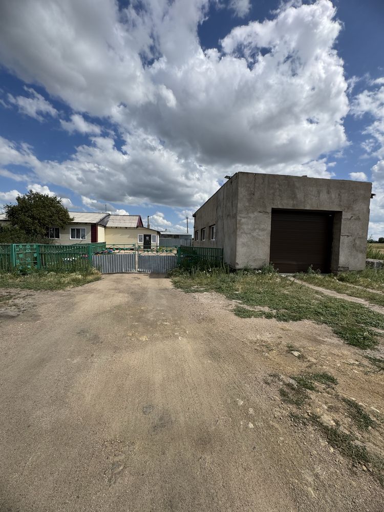 Продам дом сухой, теплый. Со всеми удобствами.