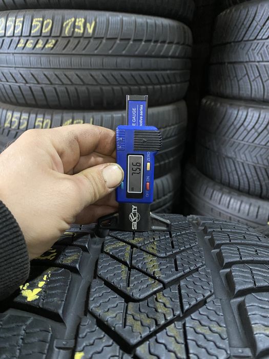 Anvelope iarna 235/35/20 Pirelli Sottozero 3 235 35 20 R20