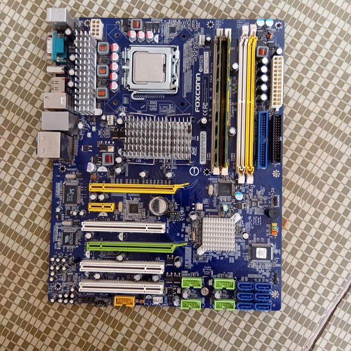 Материнская плата