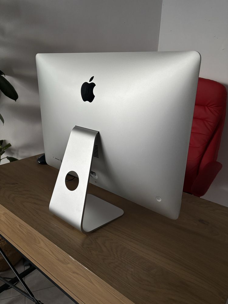 Apple iMac 21.5 инча 4K 16GB RAM 1TB Fusion Drive Intel i5 3.1 Ghz