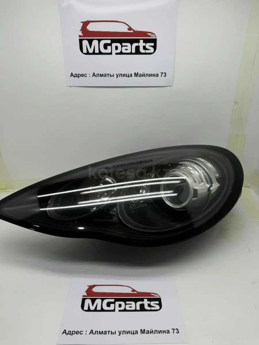 Фара б/у оригинал от Porsche Panamera GTS 09-14г