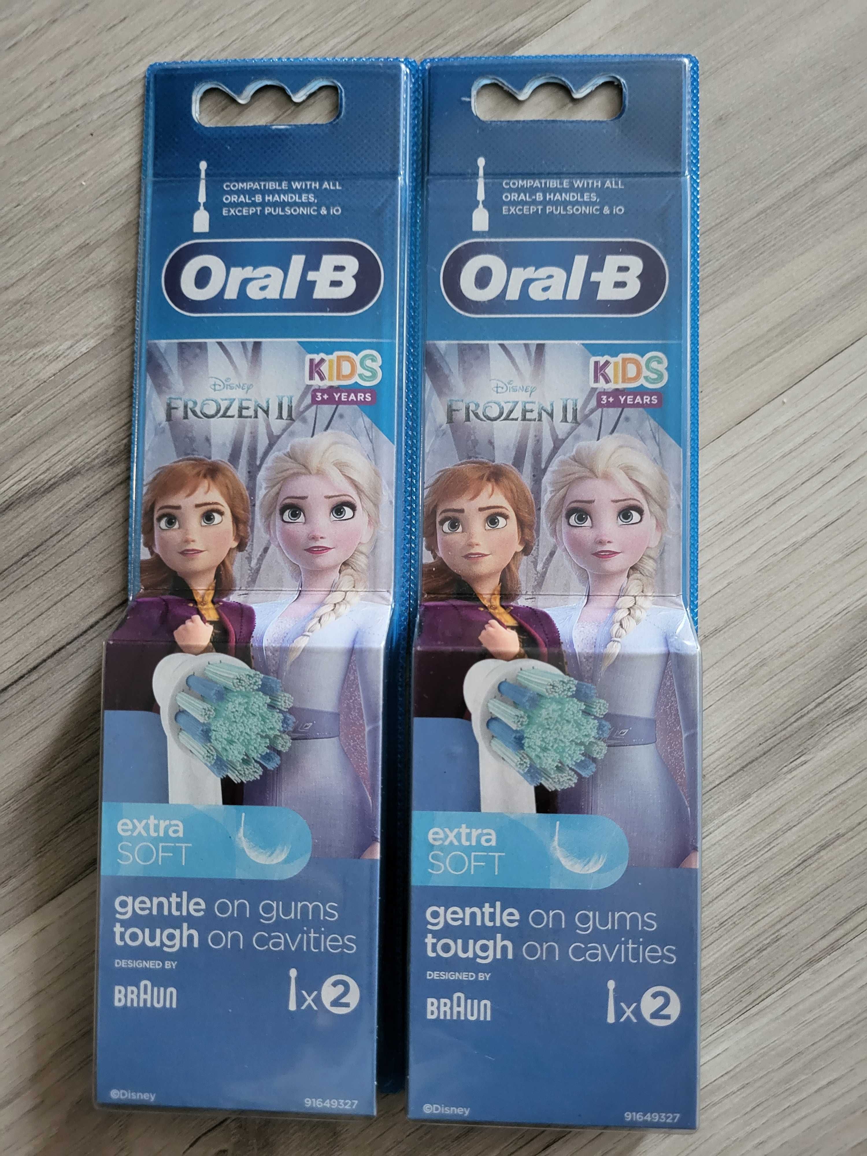 Seturi 3 rezerve periute dinti Oral B model FLOSS ACTION pt. ADULTI