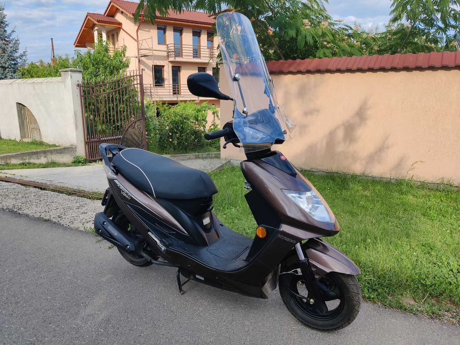 Scuter Kymco VP50 – 4T, doar 3.155 km, stare ca nou.