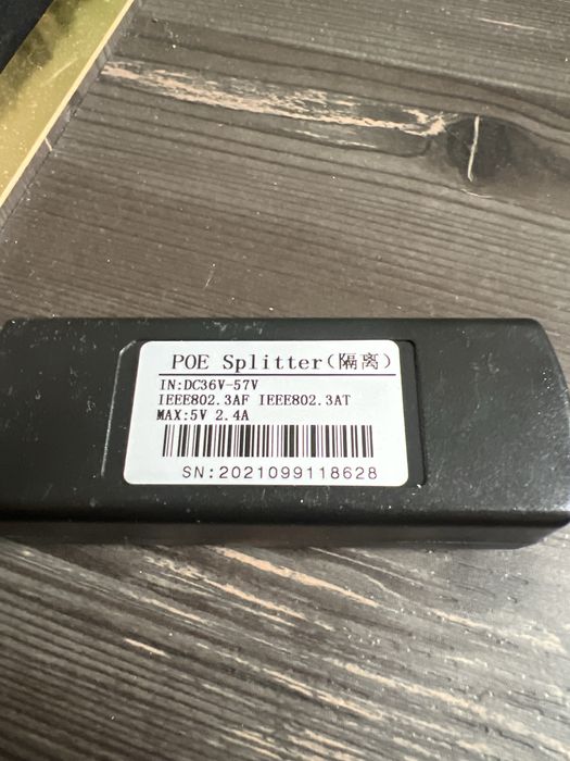 Adaptor splitter PoE cu usb-c