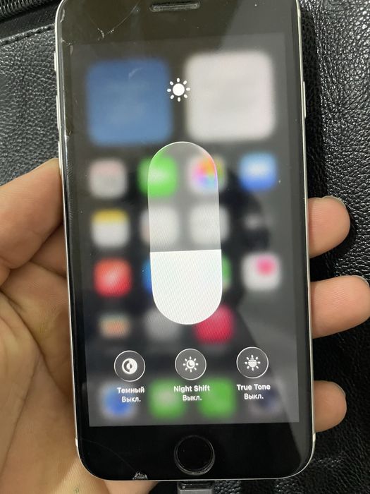 iPhone se 2020 holati ideal