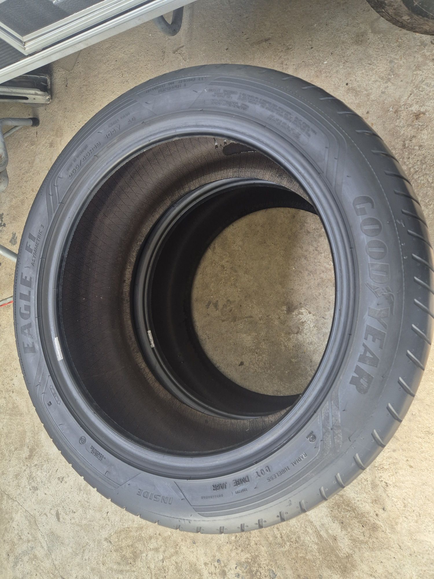 Set anvelope  Goodyear Eagle F1 255/45 R19