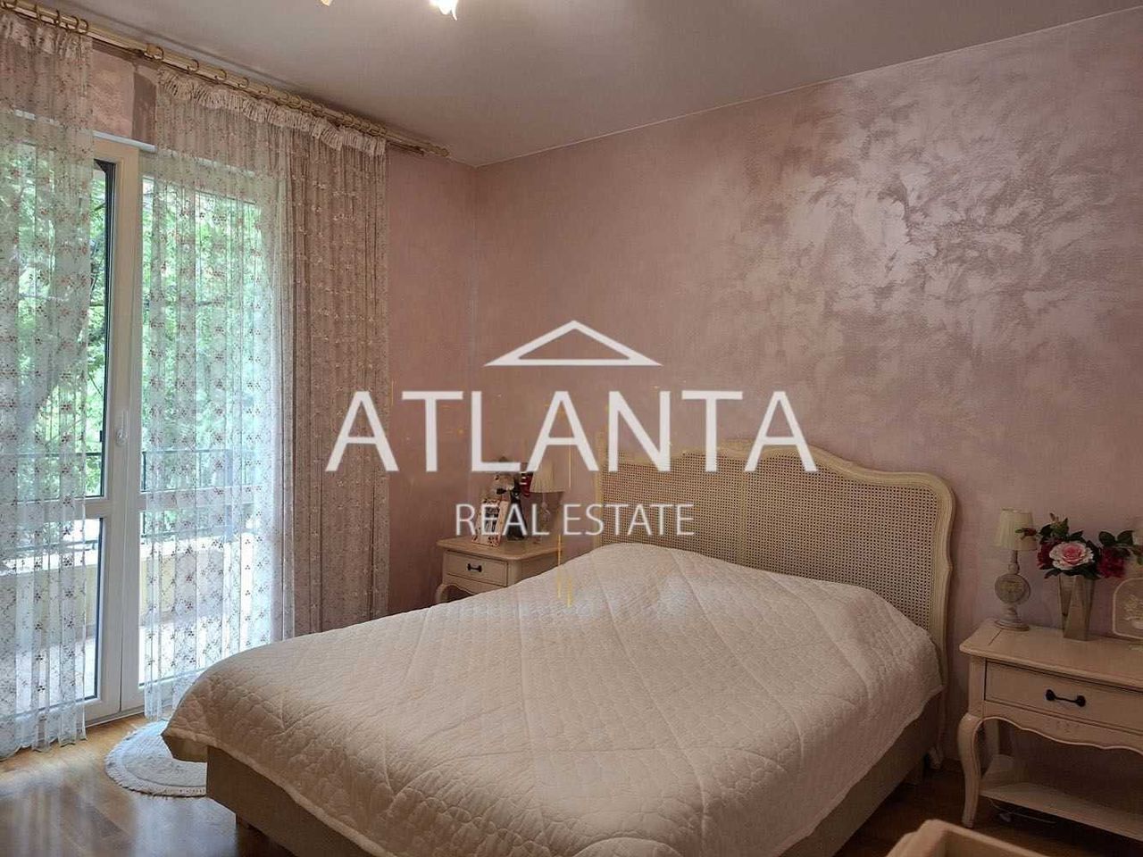 Продава се Многостаен апартамент в к.к. Св.Св. Константин и Елена - 216 кв.м за 2454 €/кв.м - Снимка #5