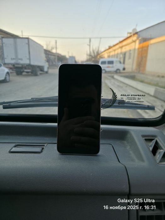 Samsung s23 ozu 8 gb 128 pamyat Vietnam