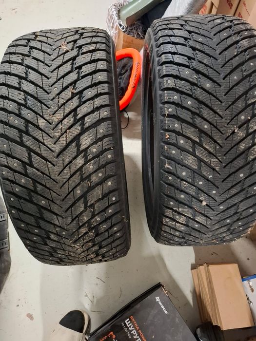 Шины ZMAX 275/45/20 зимние шипованные