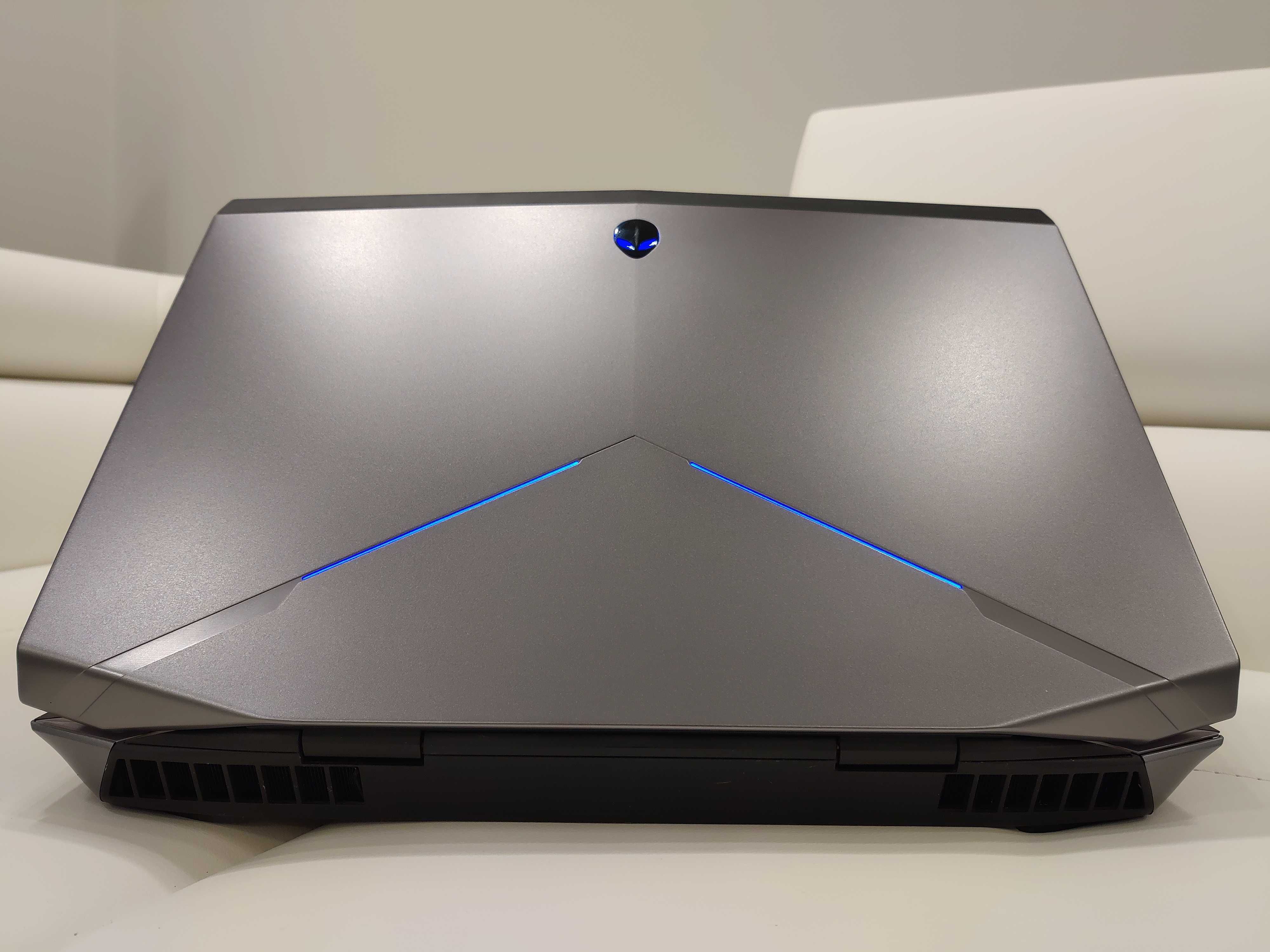 Laptop gaming ALIENWARE ,intel core i7- ,video 4 GB, 16 gb ram, 17,3"