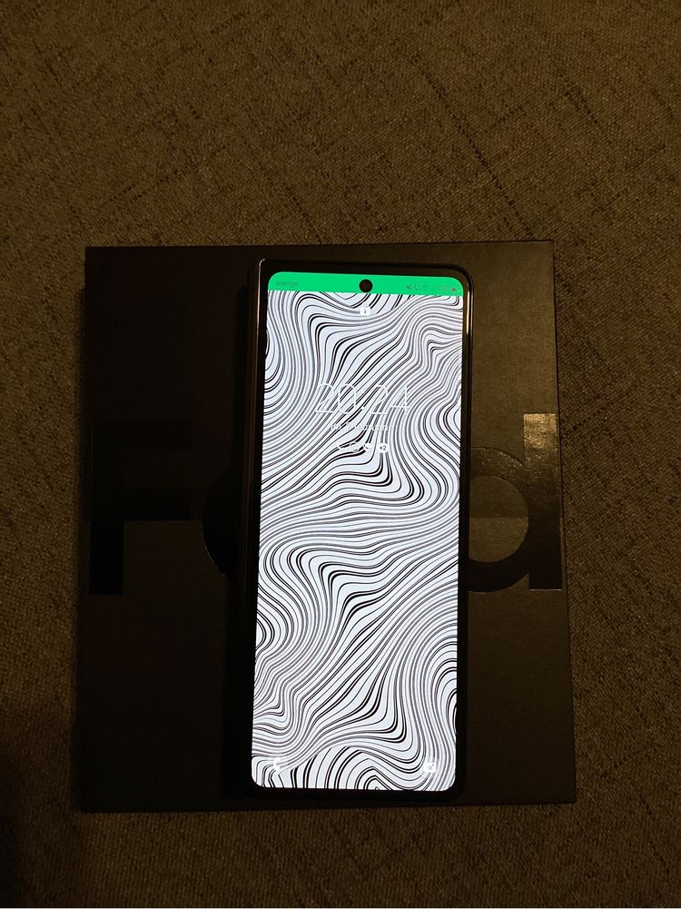 Samsung Galaxy Z Fold 4