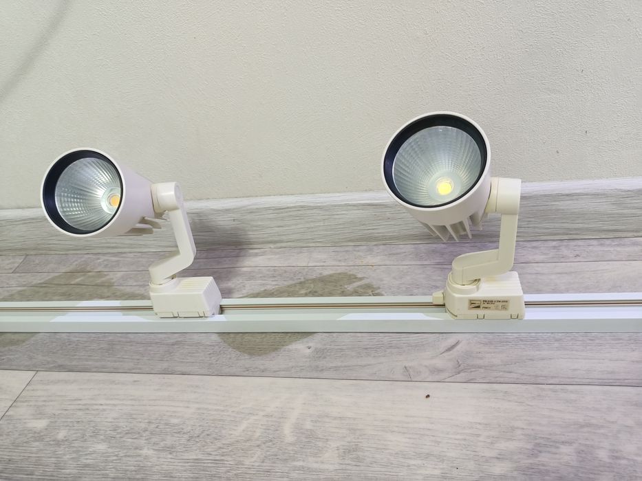 Продам светильники бра потолочный