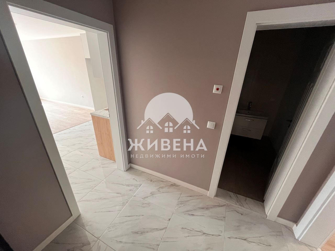 Продава се Двустаен апартамент в к.к. Св.Св. Константин и Елена - 78 кв.м за 2255 €/кв.м - Снимка #5