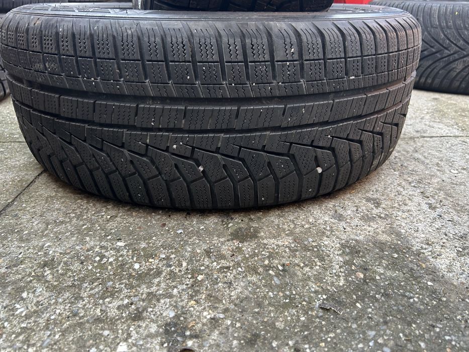 Cauciucuri iarna 215 55 17