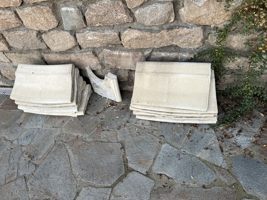 Бордови камък за басейн