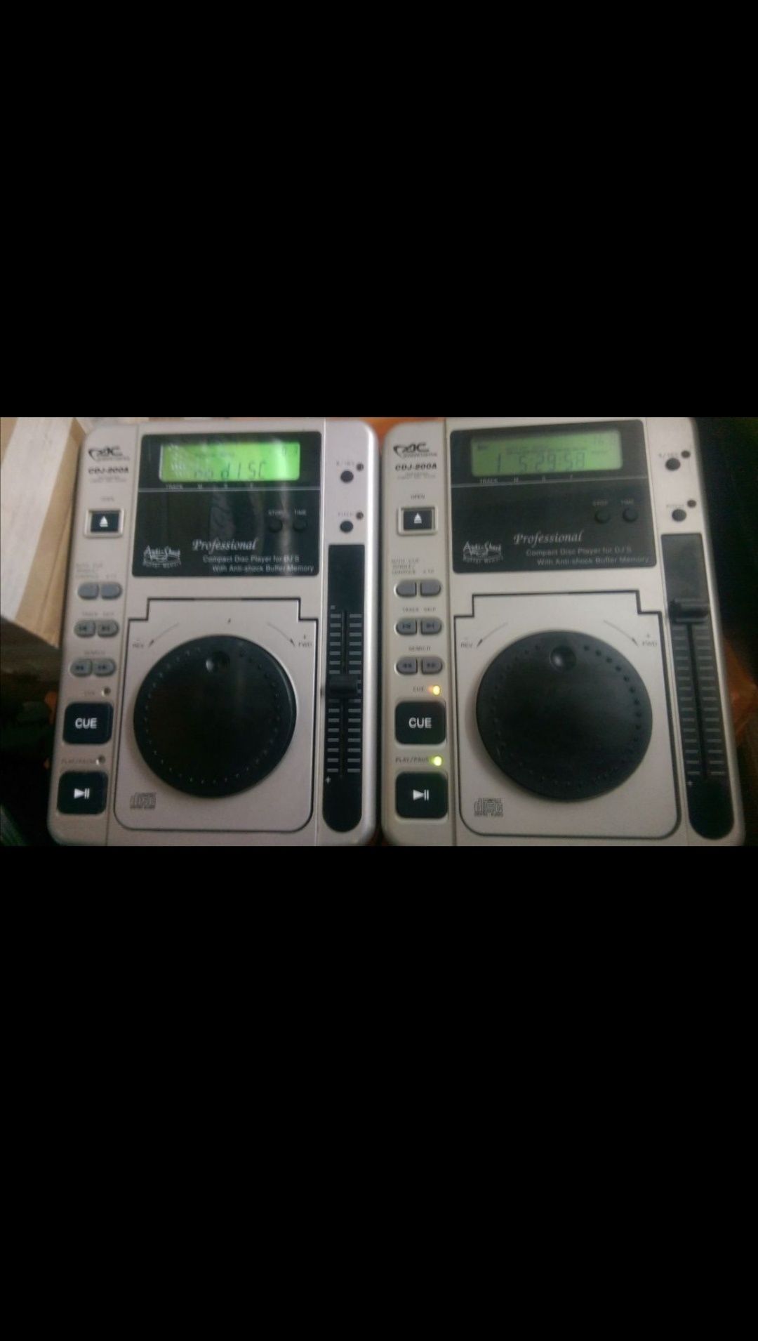 2 Playere Acoustic Control CDJ 200