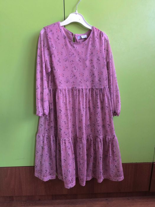 Детски рокли като нови по 12 лв