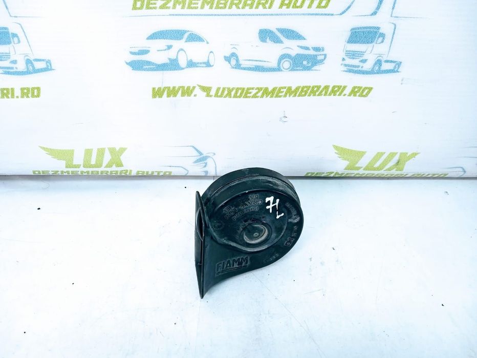 Claxon e30055306 Volkswagen VW Touareg generatia 1 7L  [din 2002 pana  2007]