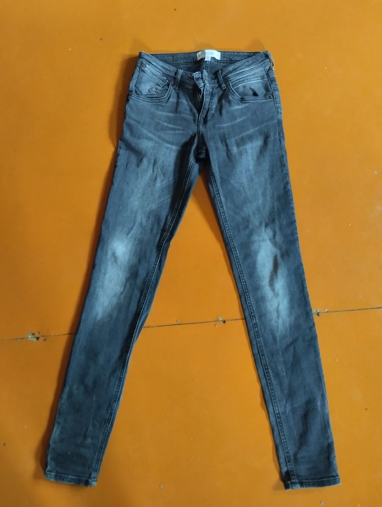 Продам детские джинсы MANGO, 34 размер