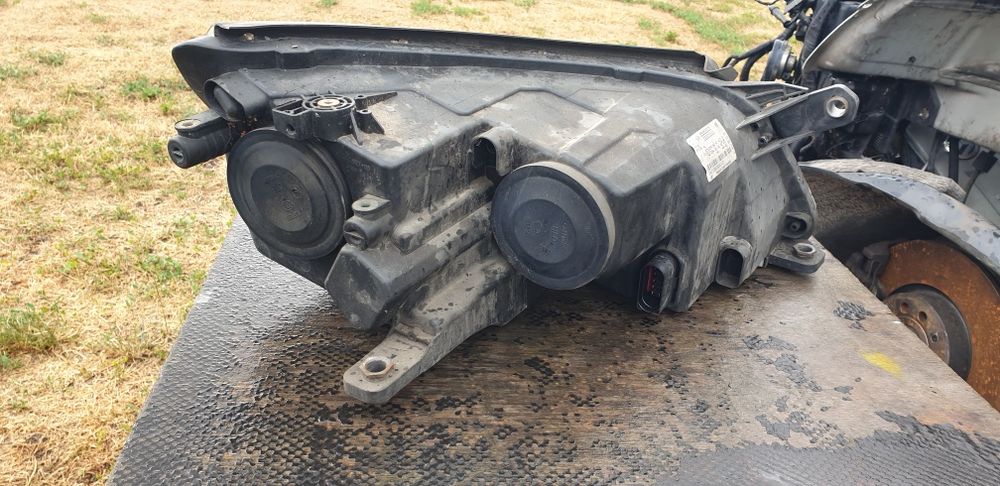 Far stanga vw tiguan