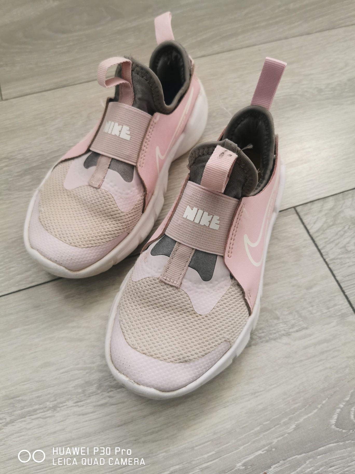 Маратонки Nike .