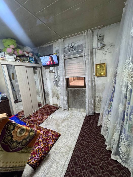 1 хонали уй сотилади 32кв.м Гагарина Дошкольный томонида