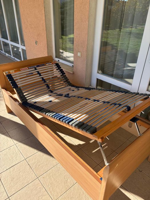 Единично легло с регулируема подматрачна рамка