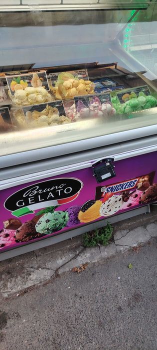 Витрина за сладолед ISA