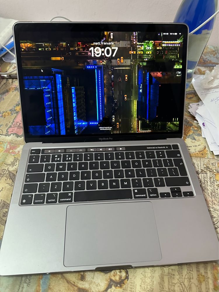 Macbook pro 13inch m1