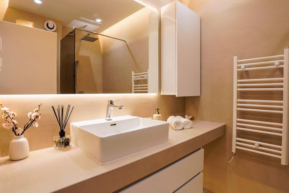 Продава се Двустаен апартамент в Пловдив, Остромила - 73 кв.м за 2451 €/кв.м - Снимка #7