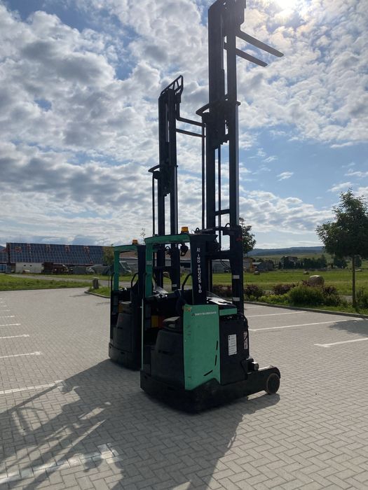 De vanzare sau da inchiriat stivuitor electric