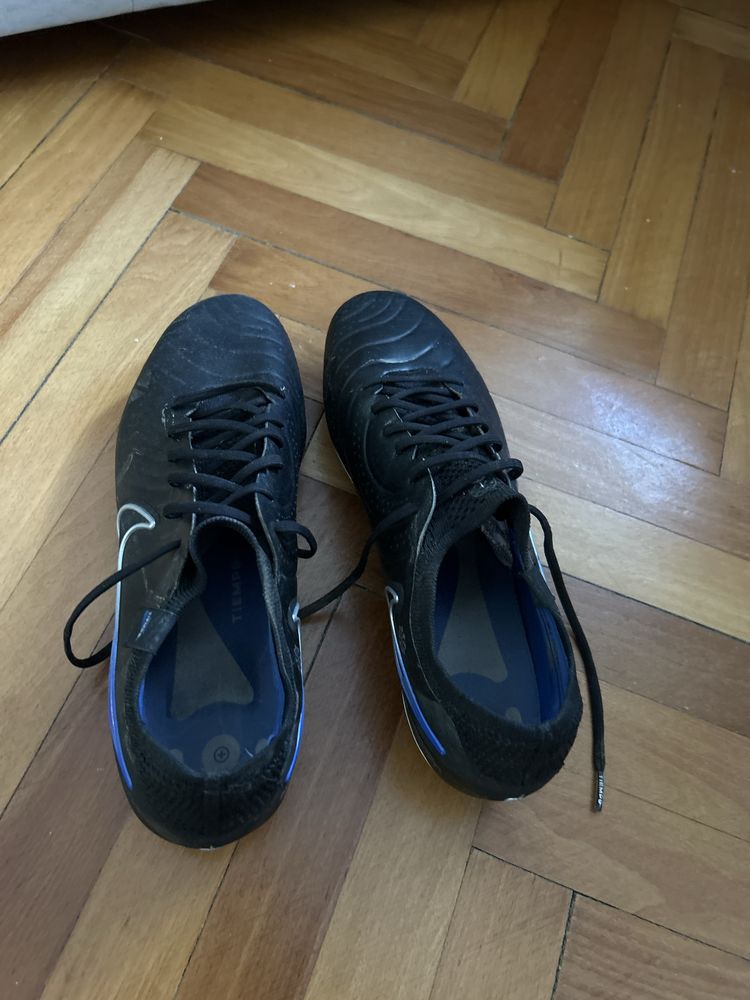 Ghete de fotbal Nike Tiempo Elite