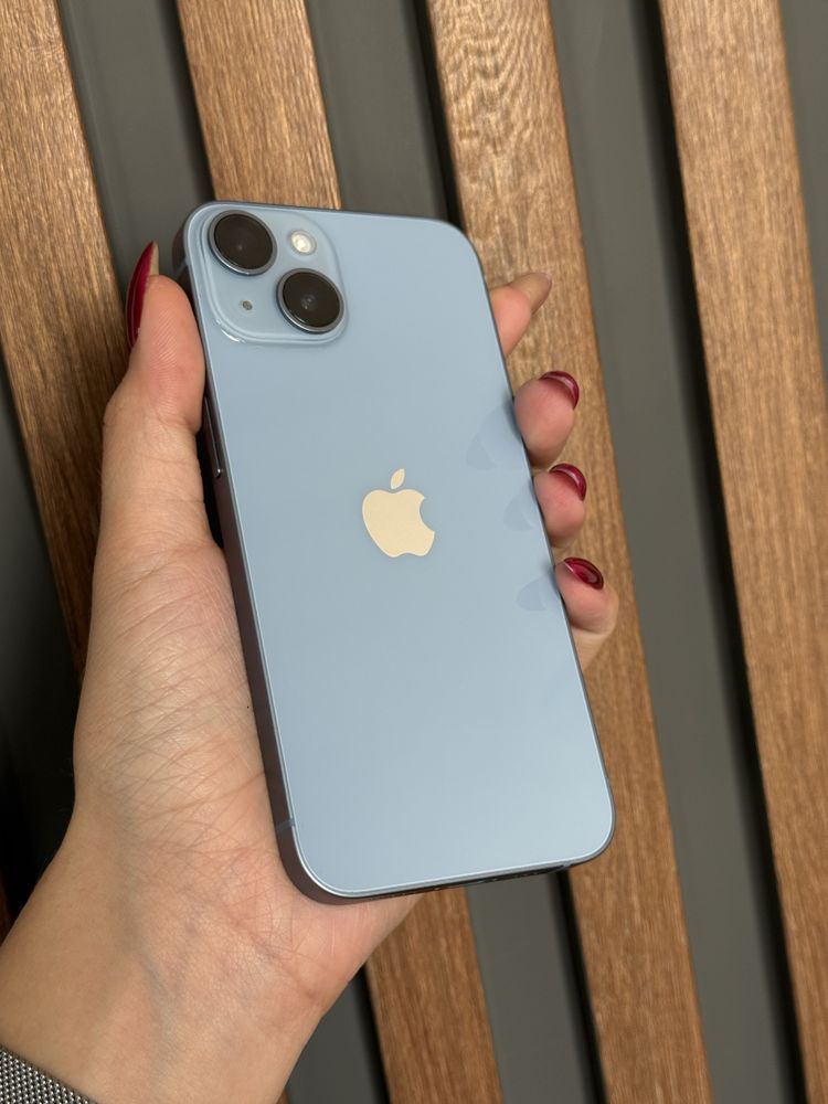 iPhone 14, 128GB – Перфектно състояние, с кутия и заряден кабел