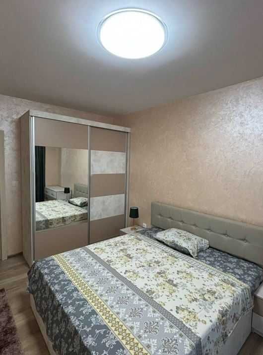 Дава се под наем Двустаен апартамент в Пловдив, Център - 70 кв.м за 550 € - Снимка #2
