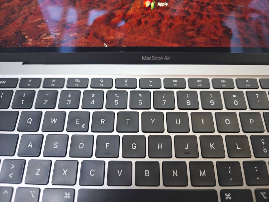 MacBook Air 13, model A2337, 2020 / codat