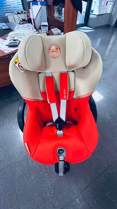 Scaun auto Cybex Gold Sirona SX2 i-Size, rotativ 360°