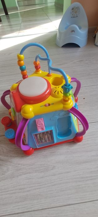 Детска музикална играчка
