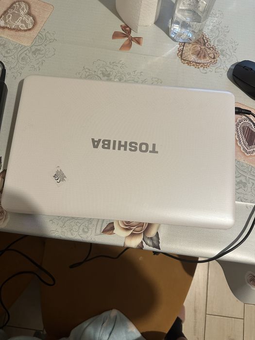 Leptop Thosiba folosit