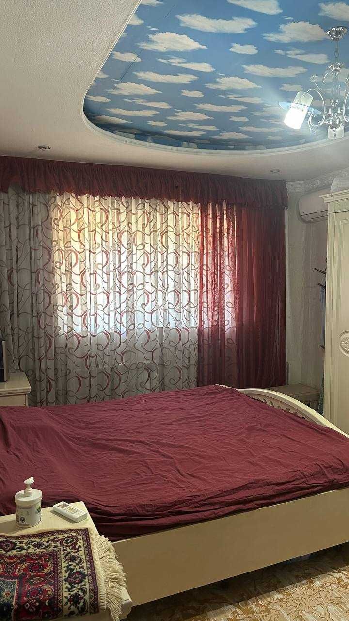 Продается квартира 3х комнатная 1 этаж, с парковкой и огород
