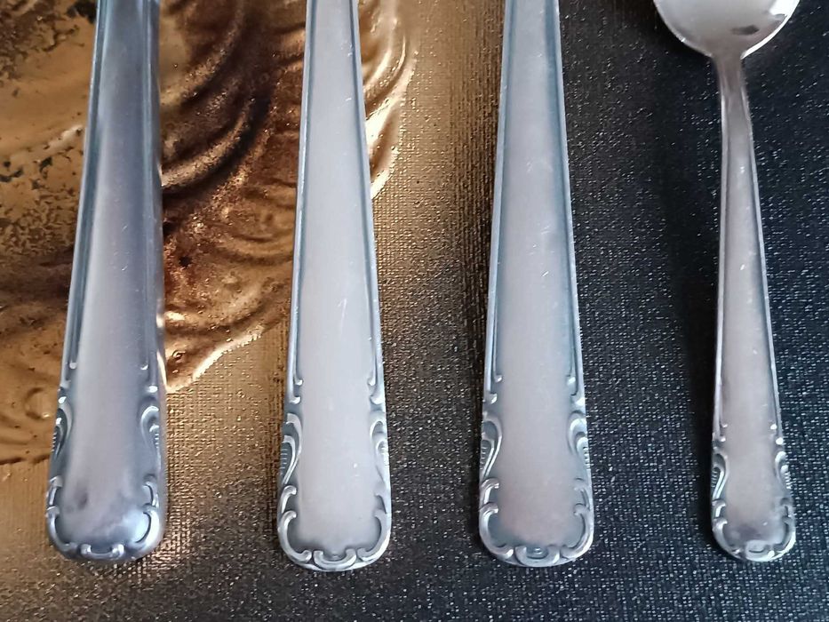 Нови, посребрени прибори