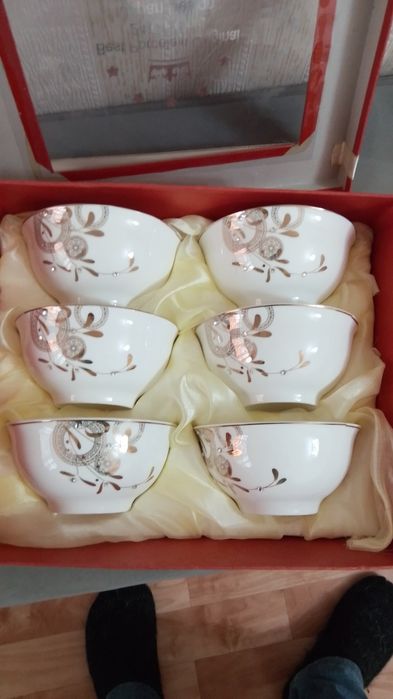 Графин со стаканами, продается посуда в ассортименте