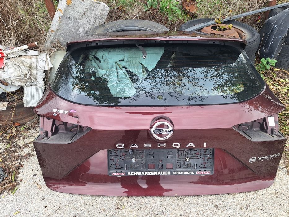Заден Капак Със Стъкло За Nissan Qashqai J12  от 2021-2025 Година