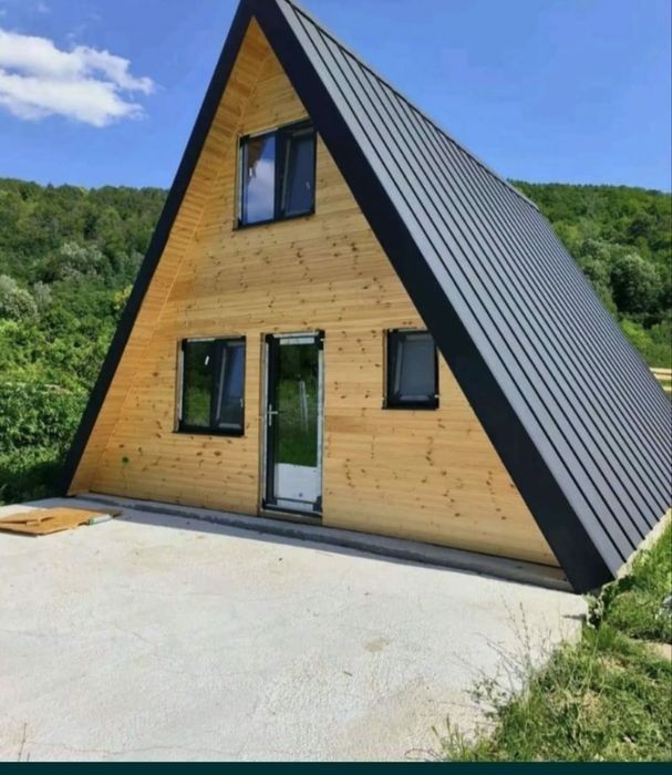 Cabane stil-afrem si case la gata