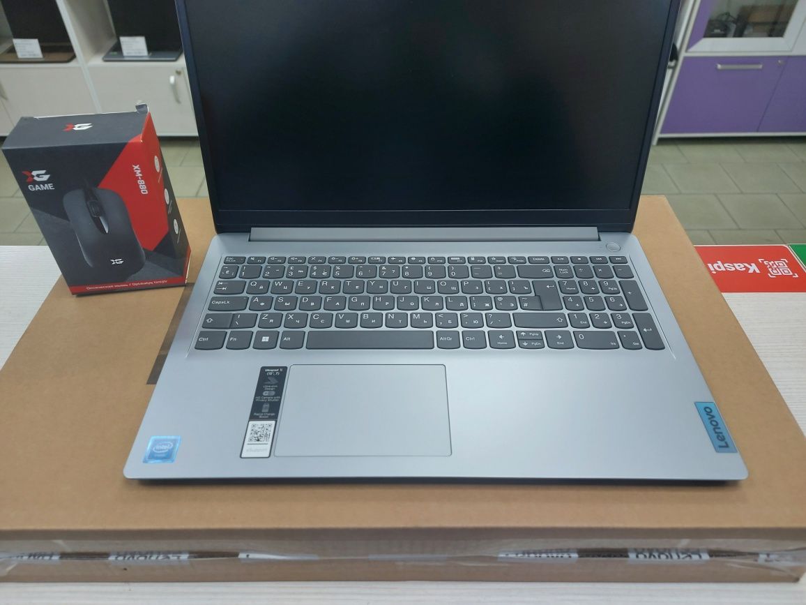 Новые Lenovo IdeaPad 1 (256 Gb SSD, 4 Gb DDR4, 2 ядра)