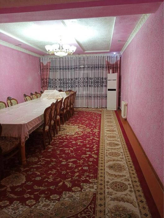 Навоий шаҳар Жаҳон маркет домидан квартира сотилади