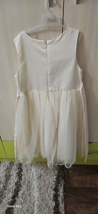 Продаётся платье на девочку