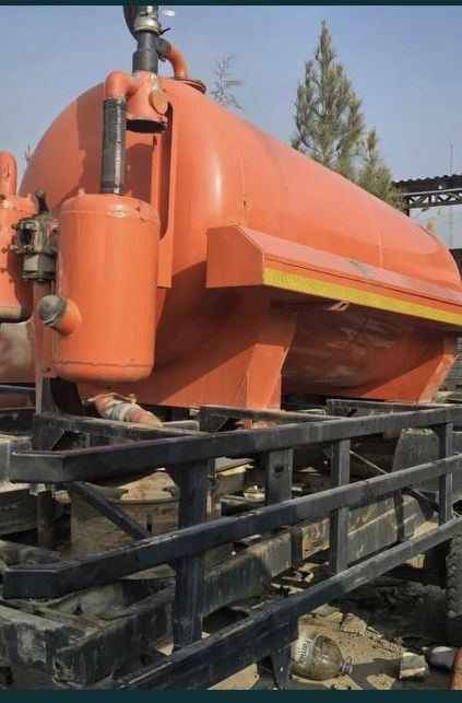 Gavnavoz bochkasi sotiladi